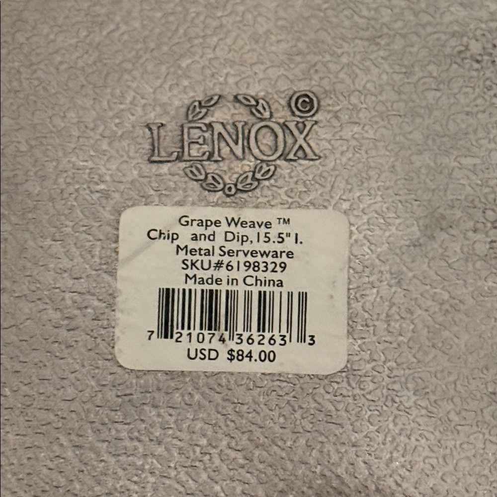 Lenox Silver Leaf and Vine Oval Tray - Picture 2 of 5